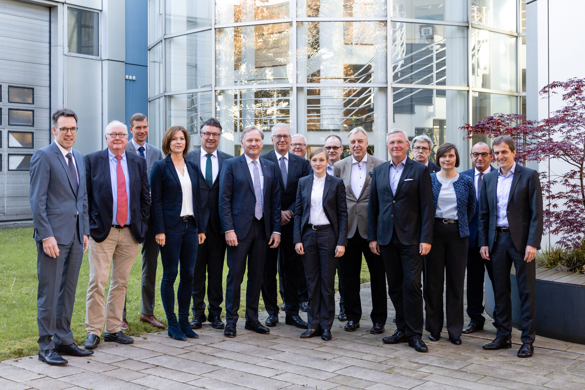 Board of Trustees - Fraunhofer IML